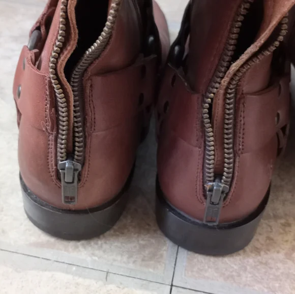 💥Fry Philip Harness tall boots ,Size 9💥 - Picture 7 of 7
